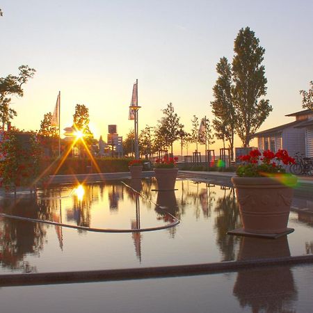 Fewo Mit Meerblick, Gratis Nutzung Vom Ahoi Erlebnisbad Und Sauna In Sellin - Haus Blick Zur See Fewo 06 Goehren  Exterior photo