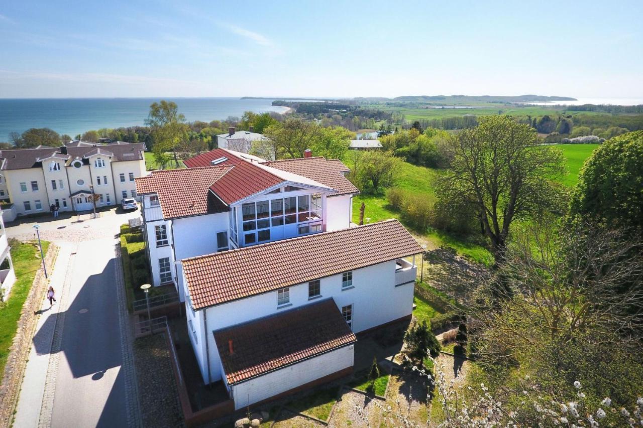 Fewo Mit Meerblick, Gratis Nutzung Vom Ahoi Erlebnisbad Und Sauna In Sellin - Haus Blick Zur See Fewo 06 Goehren  Exterior photo